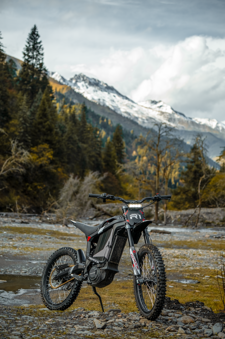 Мотоцикл R1 19" 72 B 2500 Вт 35 А*г літієва чорний - Зображення 2