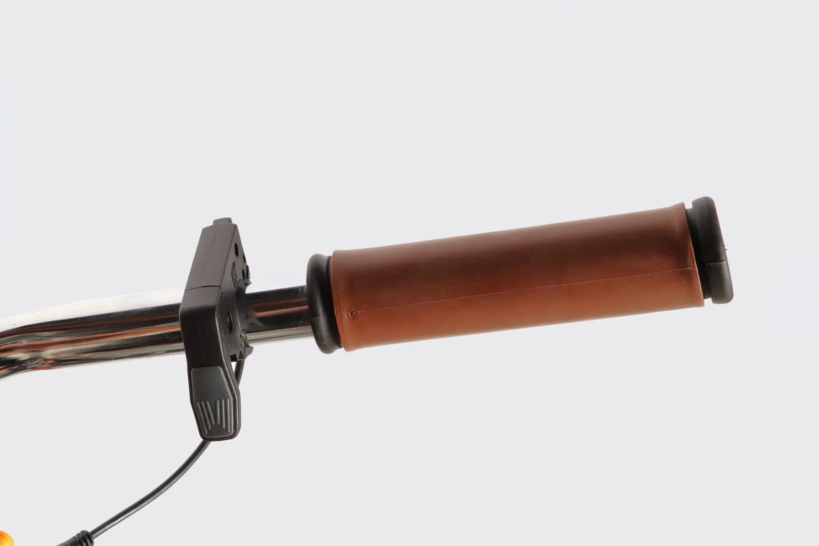 Велосипед з електроприводом 26" ST Dorozhnik eAQUAMARINE BH рама-17" 36 B 13 А*г 500 Вт бордовий YS 2476 (з пластиковою корзиною) 2026 - Зображення 6
